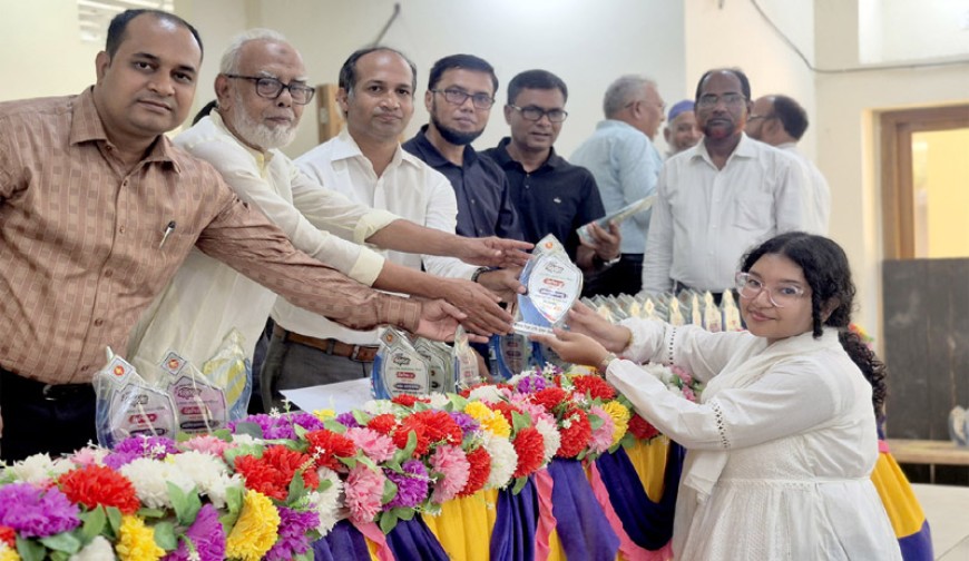 মহেশপুরে এসএসসি ও দাখিলে জিপিএ-৫  প্রাপ্ত ১৩০ শিক্ষার্থীকে সংবর্ধনা