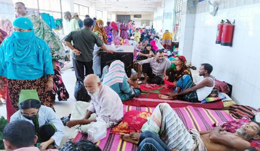 মাগুরা ২৫০ শয্যা হাসপাতালে  রোগীর চাপ বেড়েছে তিনগুণ