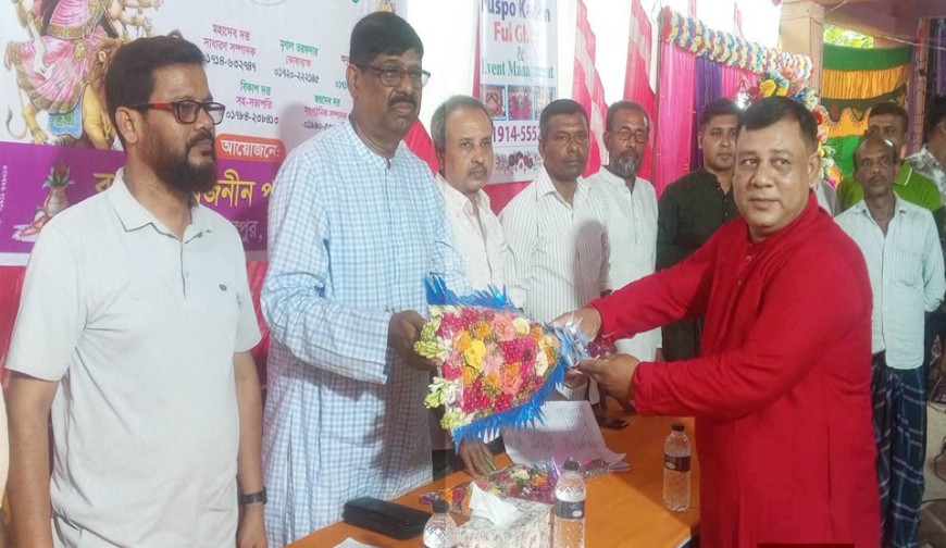 কেশবপুরে পূজামণ্ডপ পরিদর্শনে  উপজেলা বিএনপি সভাপতি আজাদ