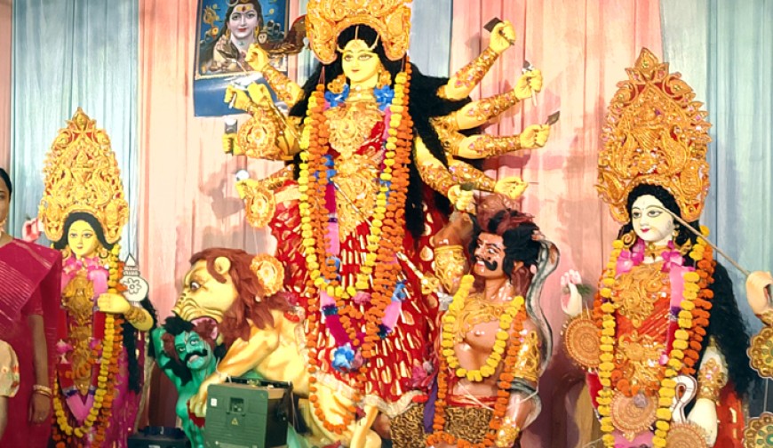 শারদীয় দুর্গোৎসবের নিরঞ্জন আজ