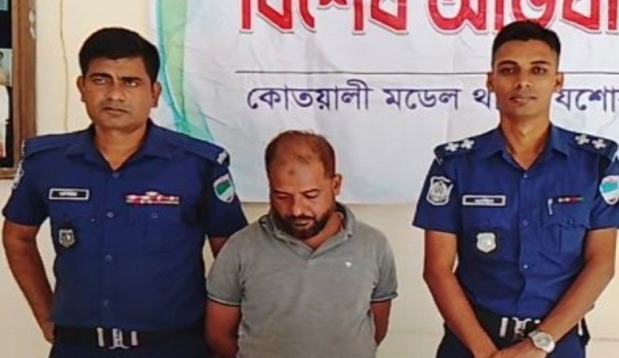 যশোরে স্বর্ণালংকার চুরির মামলায়  জুয়েলার্স মালিক গ্রেপ্তার, রিমান্ড আবেদন