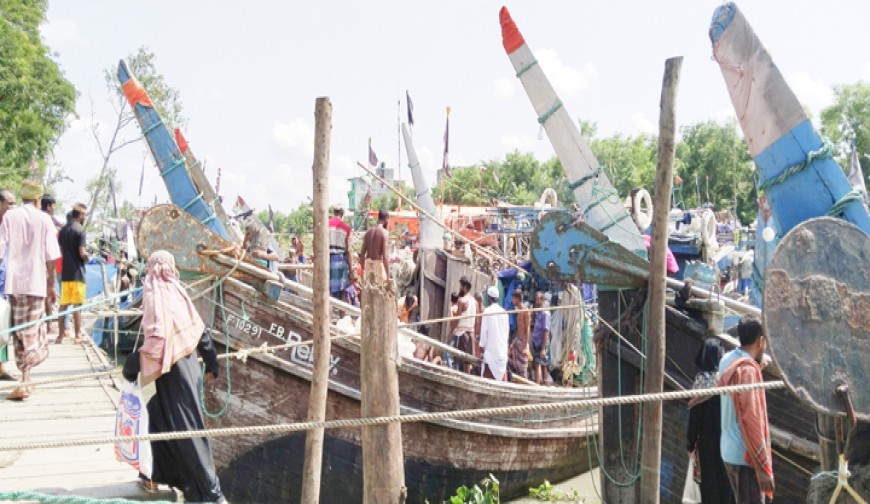 ইলিশে ২২ দিনের নিষেধাজ্ঞা প্রত্যহার,  বঙ্গোপসাগরে যাচ্ছে জেলেরা