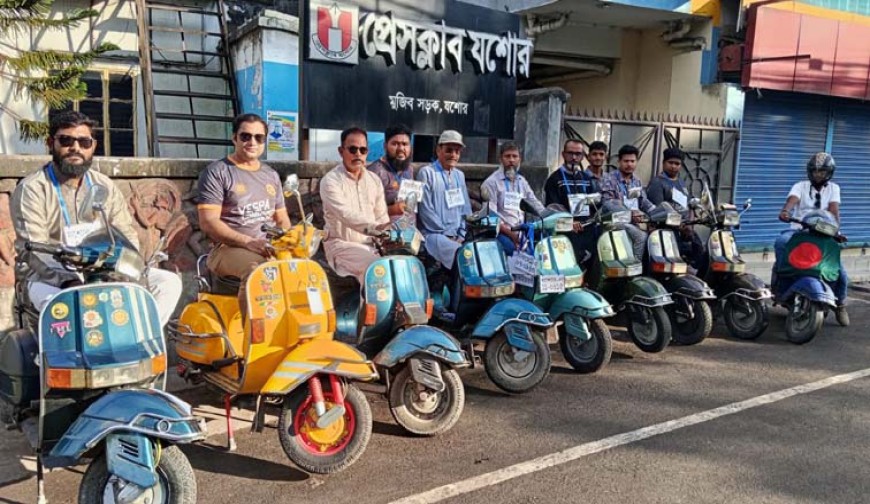 ভেসপার সামনে বাধ্যতামূলক নম্বর প্লেট সংযোজনের নির্দেশনা পুনর্বিবেচনার তিন দফা দাবিতে মানববন্ধন