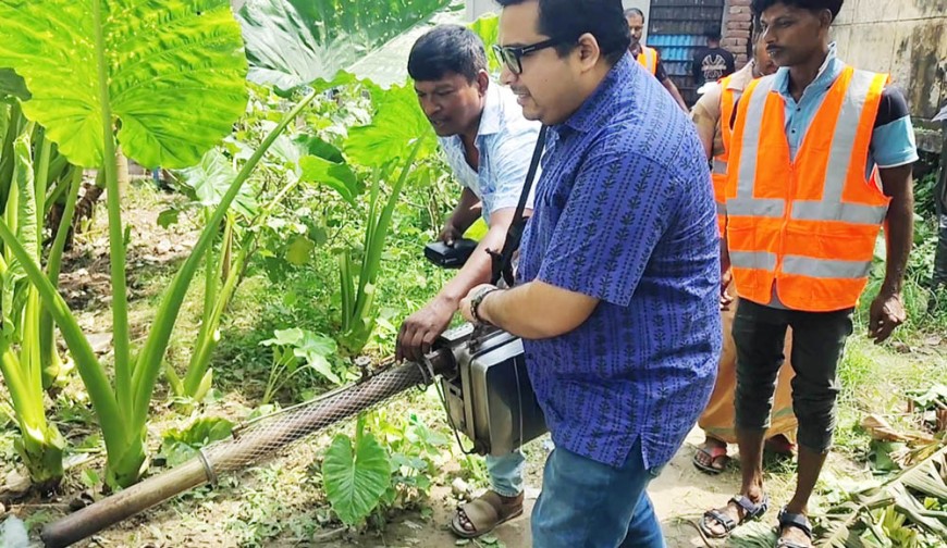 পরিষ্কার-পরিচ্ছন্নতার অভিযানে  মাঠে মণিরামপুরের এসিল্যান্ড
