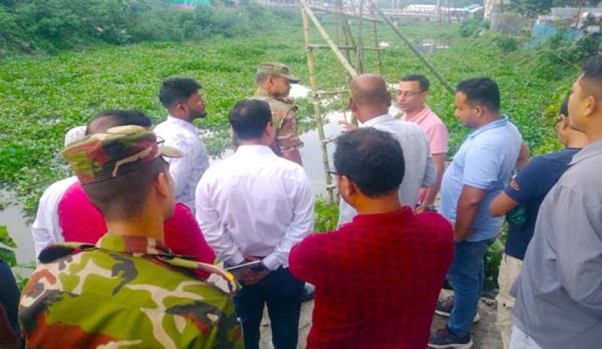 মণিরামপুরে হরিহর নদে ক্ষতিগ্রস্ত মাদ্রাসা  ভবন রক্ষার্থে পাউবোর কাজ শুরু